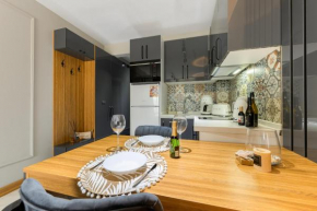 Azur Properties ap 4
